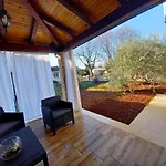 House Matteo, Valdenaga Holiday home Pula